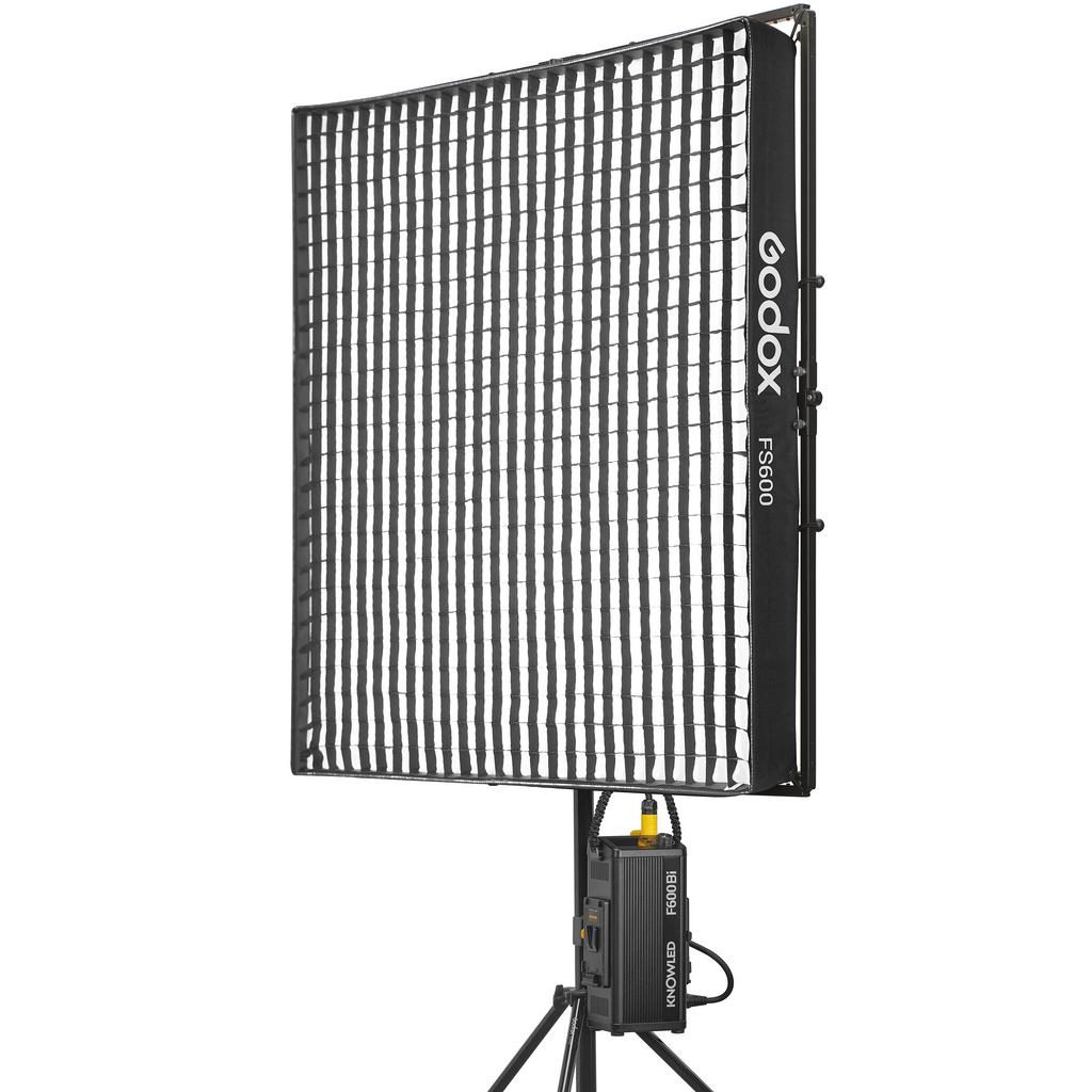 картинка Осветитель светодиодный Godox Knowled F600Bi складной от магазина Ultra-mart