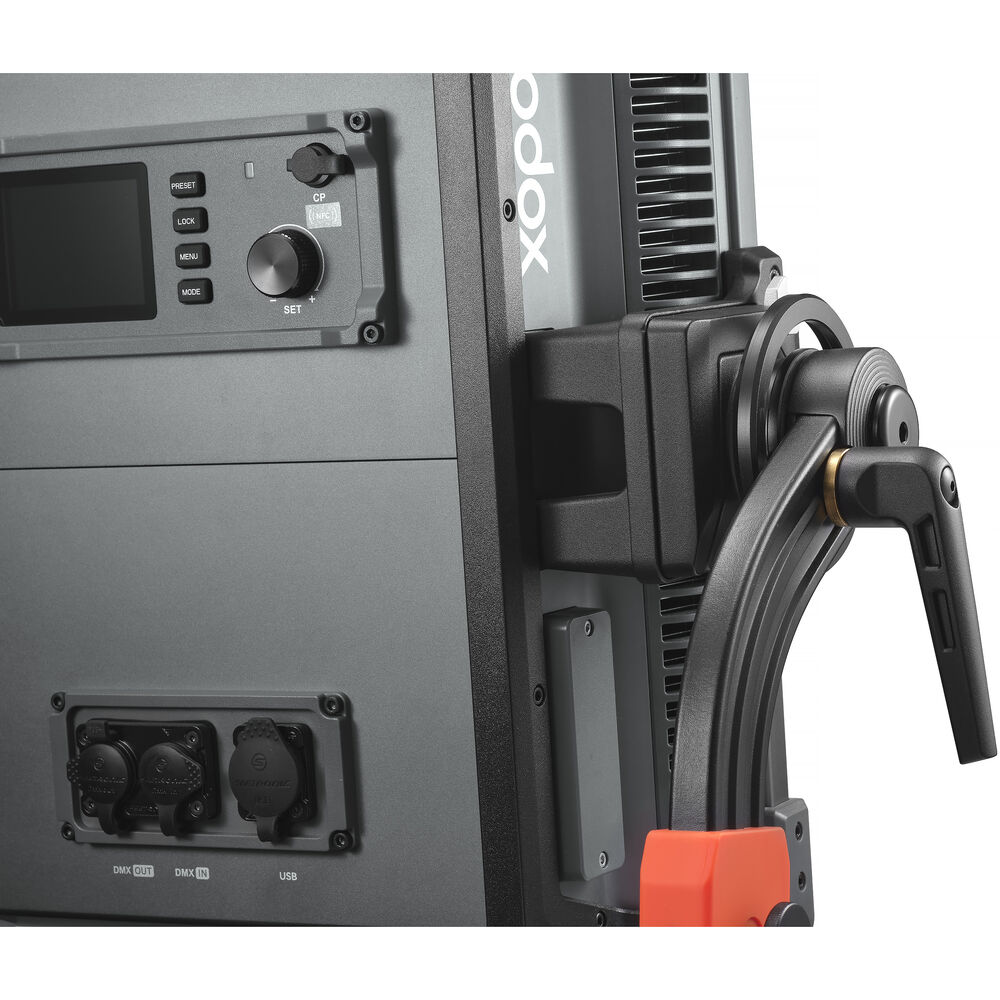 картинка Осветитель светодиодный Godox Knowled P1200R Hard Pro от магазина Ultra-mart