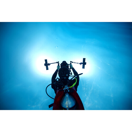    Godox Dive Light RGBWW WT60R      Ultra-mart