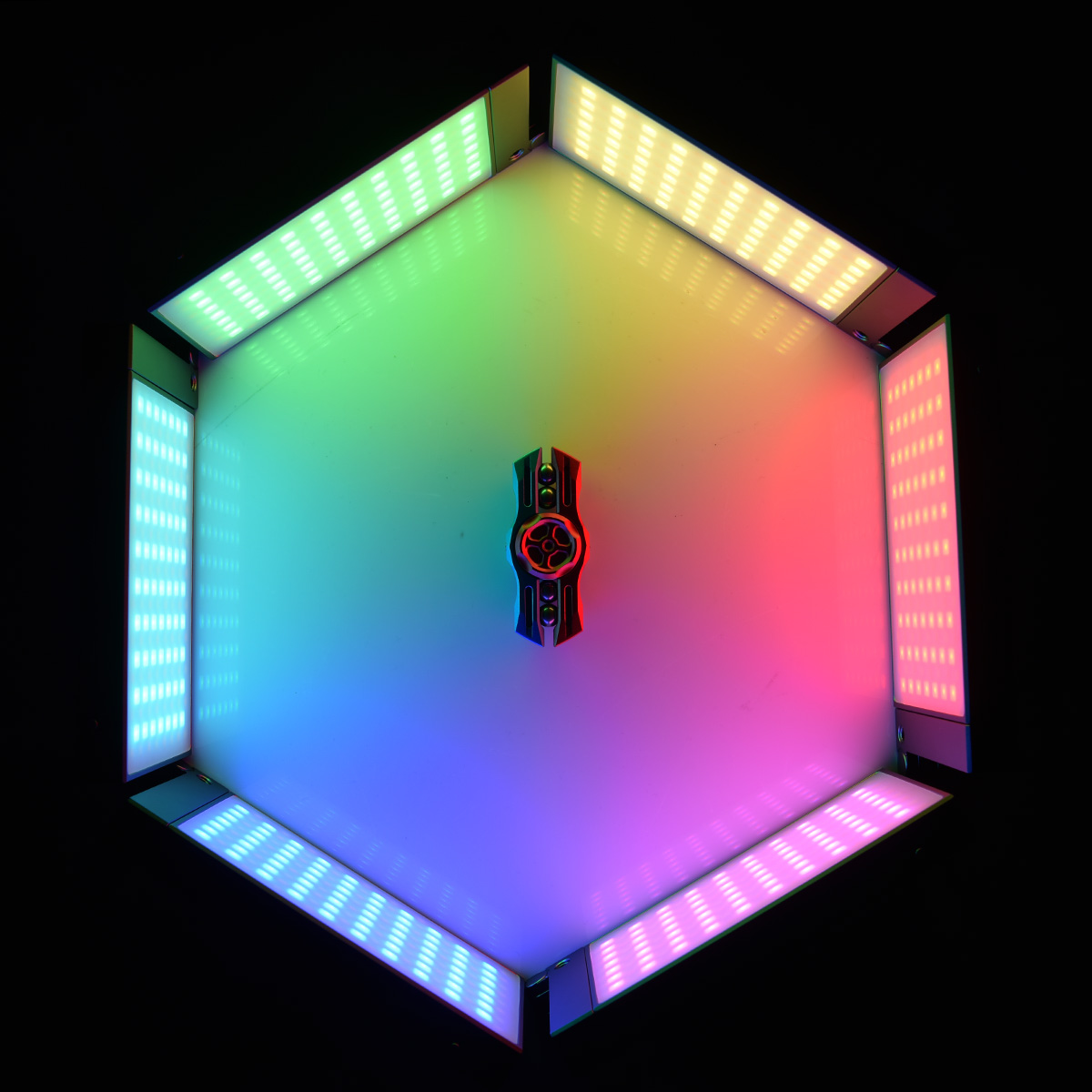 картинка Осветитель светодиодный Godox RGB Mini Creative M1 (Gray) накамерный от магазина Ultra-mart