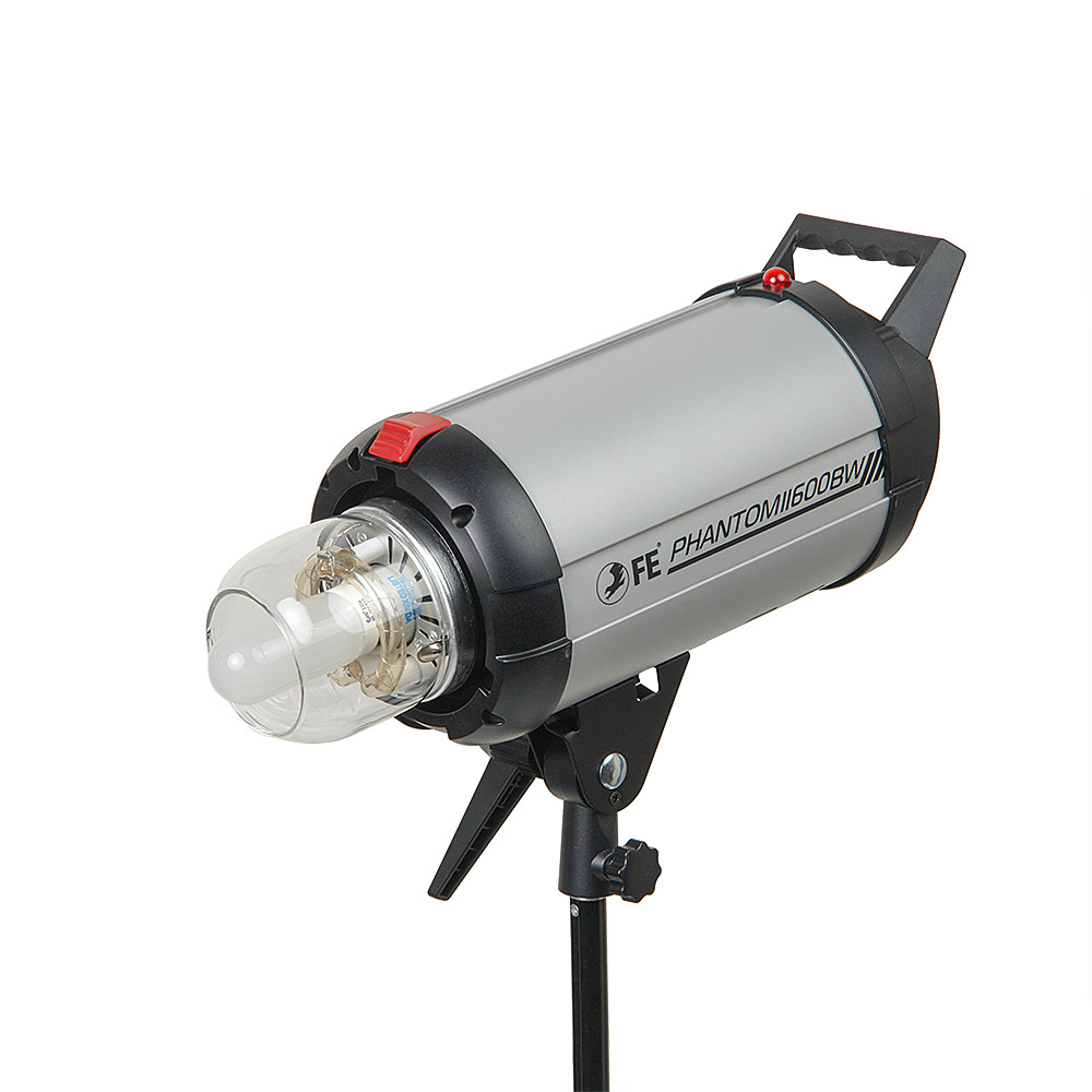 Вспышка Falcon Eyes Phantom II 600 BW студийная							