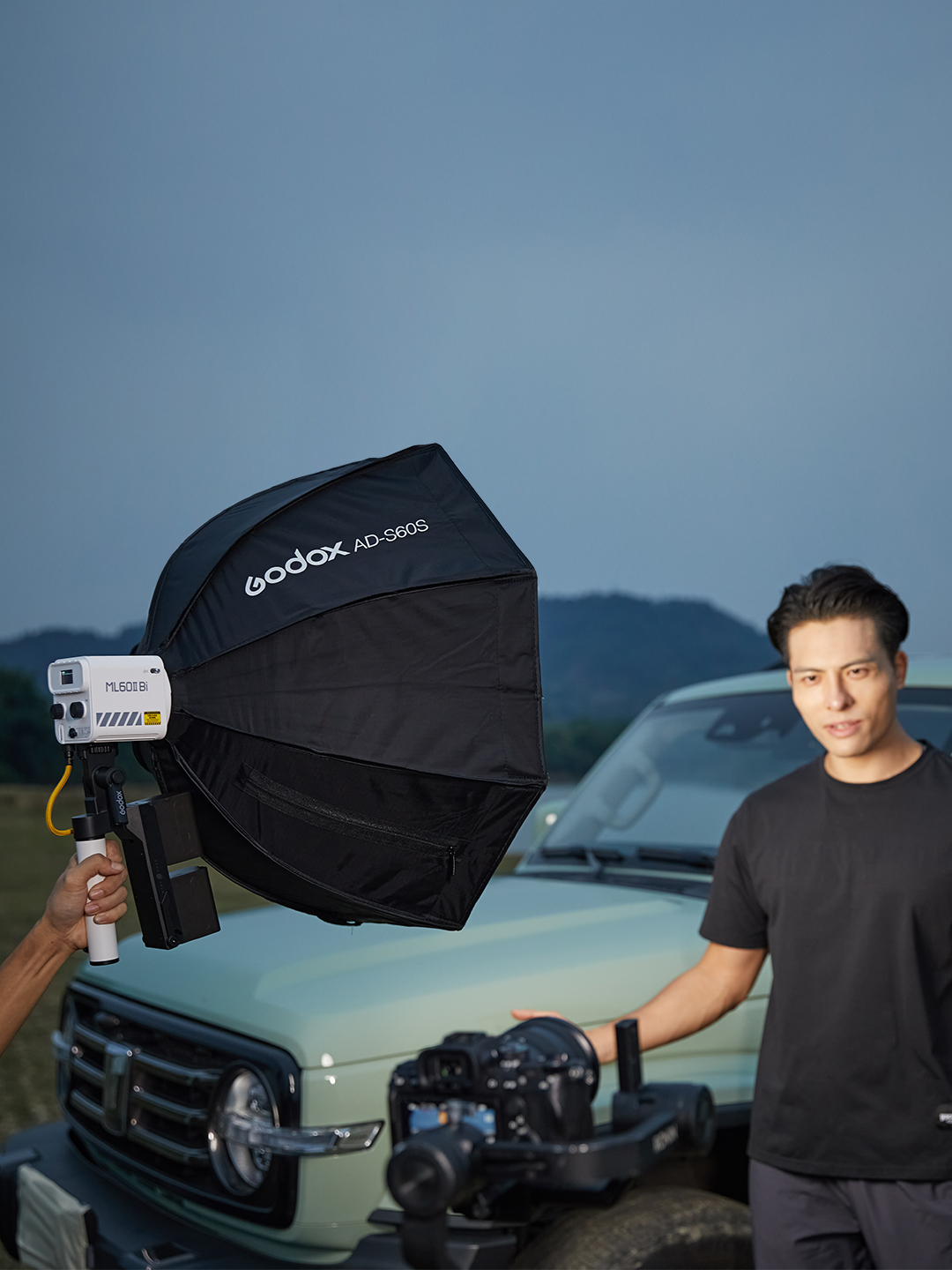 картинка Осветитель светодиодный Godox ML60II Bi, CRI 96+, TLCI 97+, 2800 - 6500 K арт. 31392 от магазина Ultra-mart