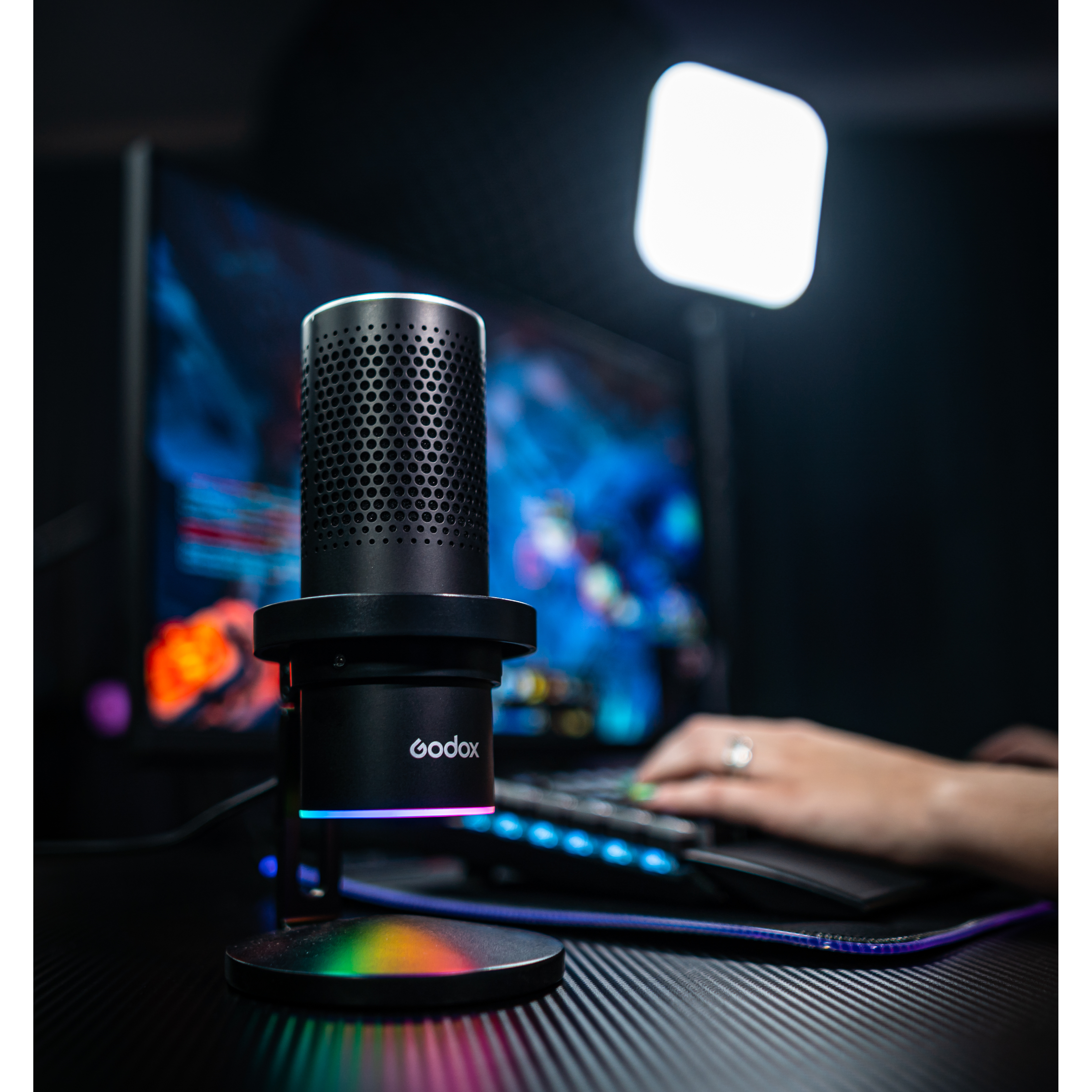 картинка Микрофон Godox EM68X с подсветкой RGB от магазина Ultra-mart