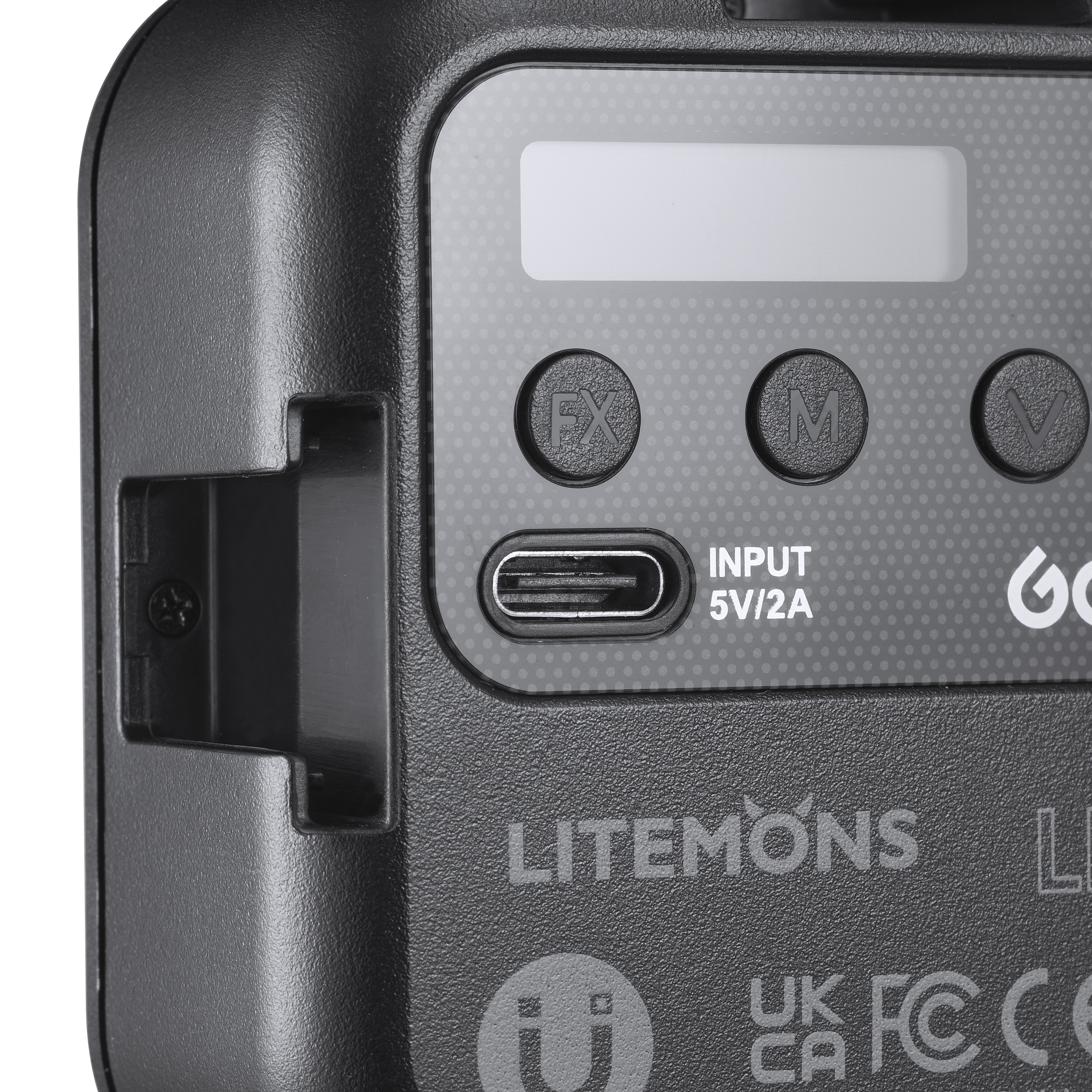 картинка Осветитель светодиодный Godox LITEMONS LED6R RGB накамерный от магазина Ultra-mart